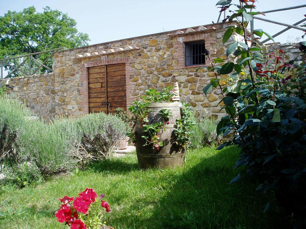 Agriturismo Podere Micitto Usi Εξωτερικό φωτογραφία